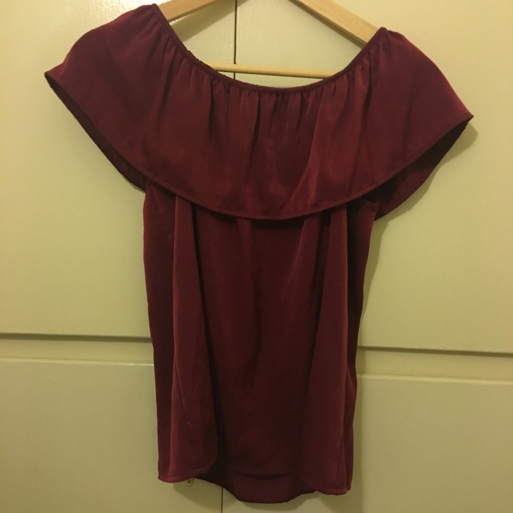 🦁3/$10 Red blouse